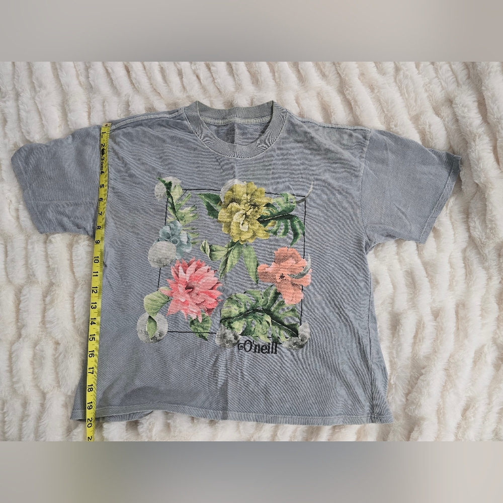 O'Neill Misses Boxy Tee